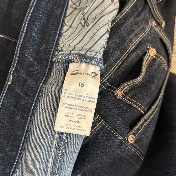 Women’s Seven7 High waisted Ankle Skimmer jeans with frayed hem, Size 16 - Picture 6 of 6